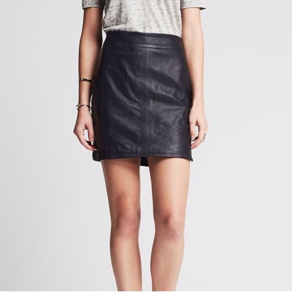 Banana Republic Dresses & Skirts - Banana Republic Real Leather Mini Skirt